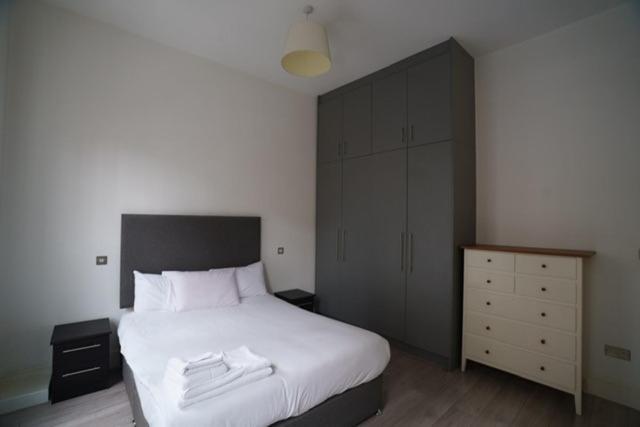 The Apartments Kensington High Street London Exterior foto