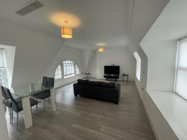 The Apartments Kensington High Street London Exterior foto